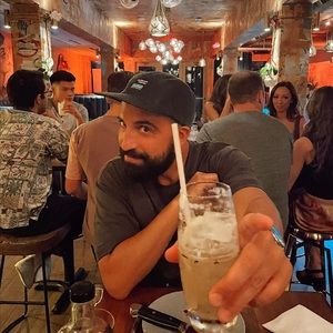 Meet your Posher, Roberto